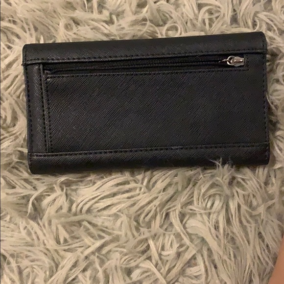Guess Wallet - Picture 3 of 3